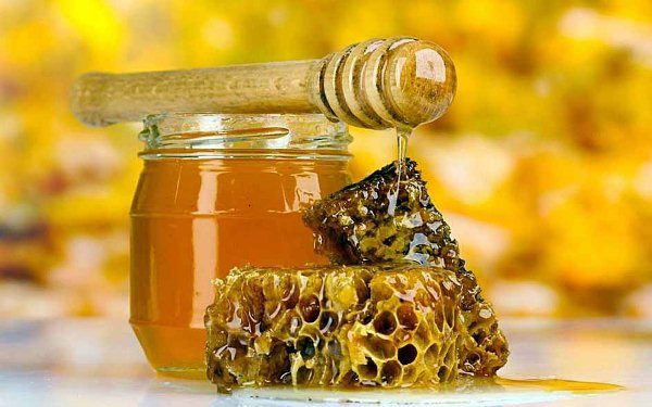  Miel de montagne en nid d'abeille et bocal en verre