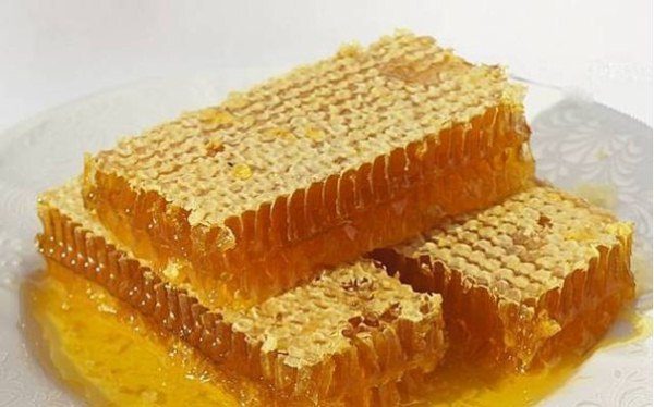  Nid d'abeilles aux herbes de miel