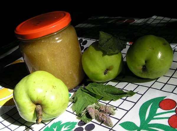  Vous pouvez faire de la gelée et de la confiture à partir de pommes non mûres