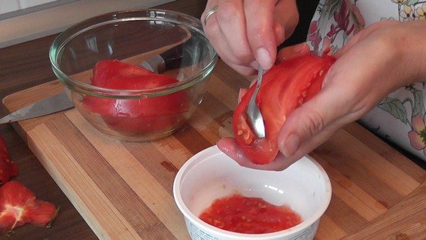  Recueillir des graines de tomates Klusha